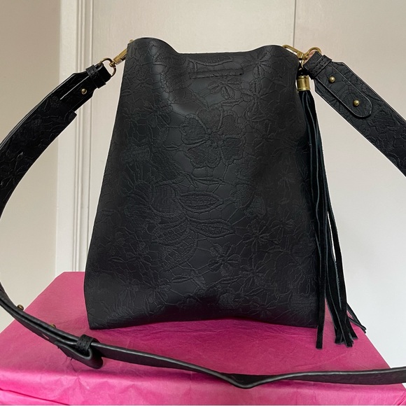NWOT Anthropology Black Bucket Purse - Picture 8 of 8